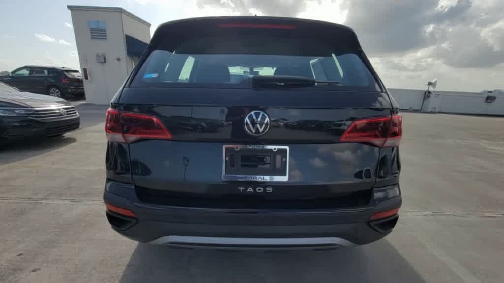 Used 2023 Volkswagen Taos S FWD image 8