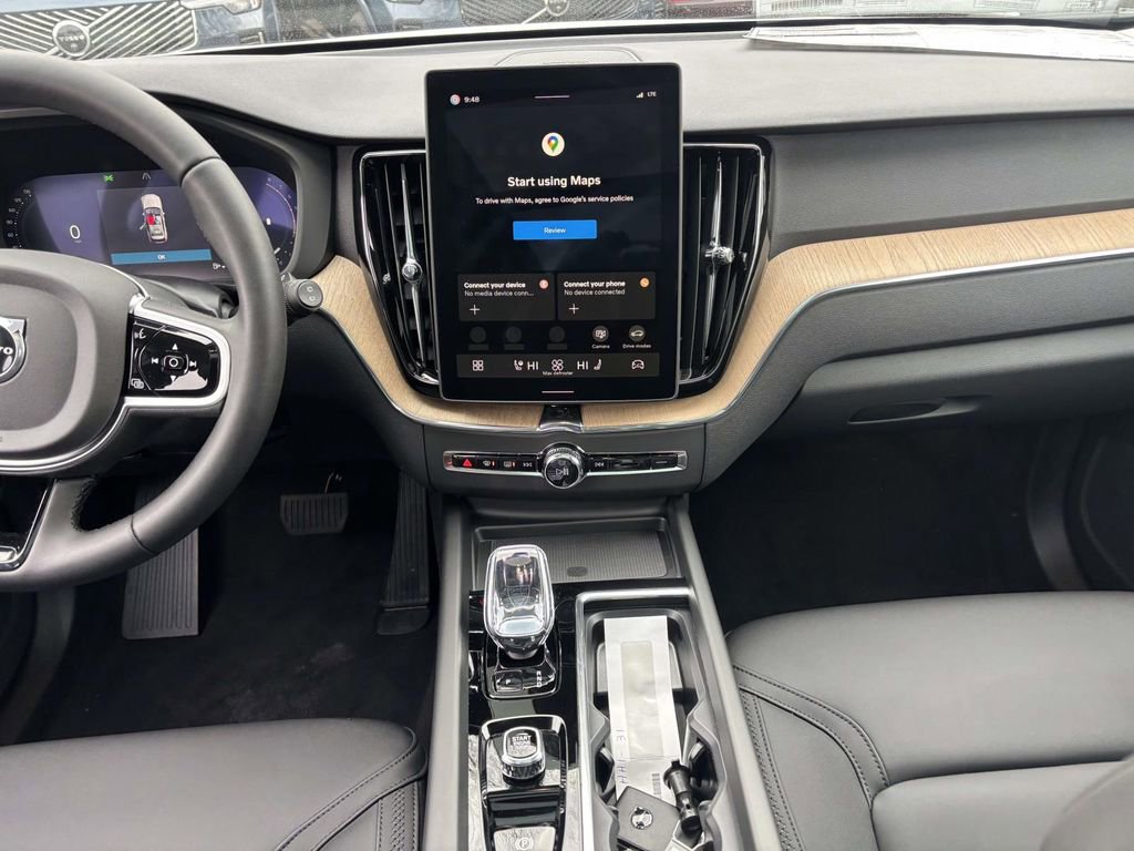 New 2026 Volvo XC60 B5 Plus w/ Protection Package Premier image 28
