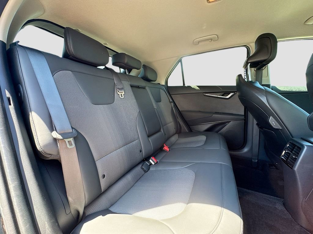 Certified 2024 Kia Niro EX FWD image 29