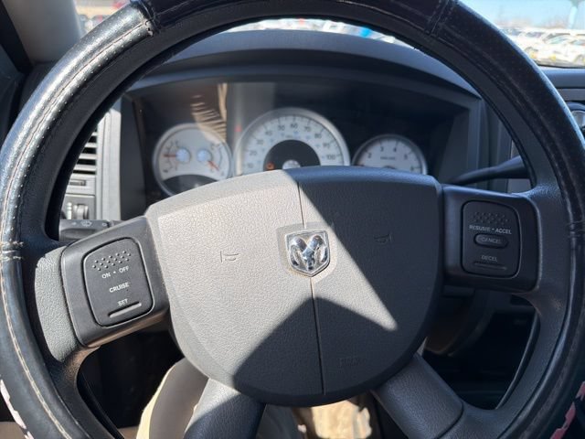 Used 2006 Dodge Dakota SLT w/ Trailer Tow Group AWD/4WD image 12