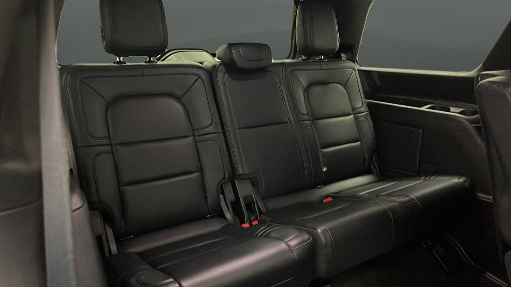 Used 2024 Lincoln Navigator Premiere AWD/4WD image 27