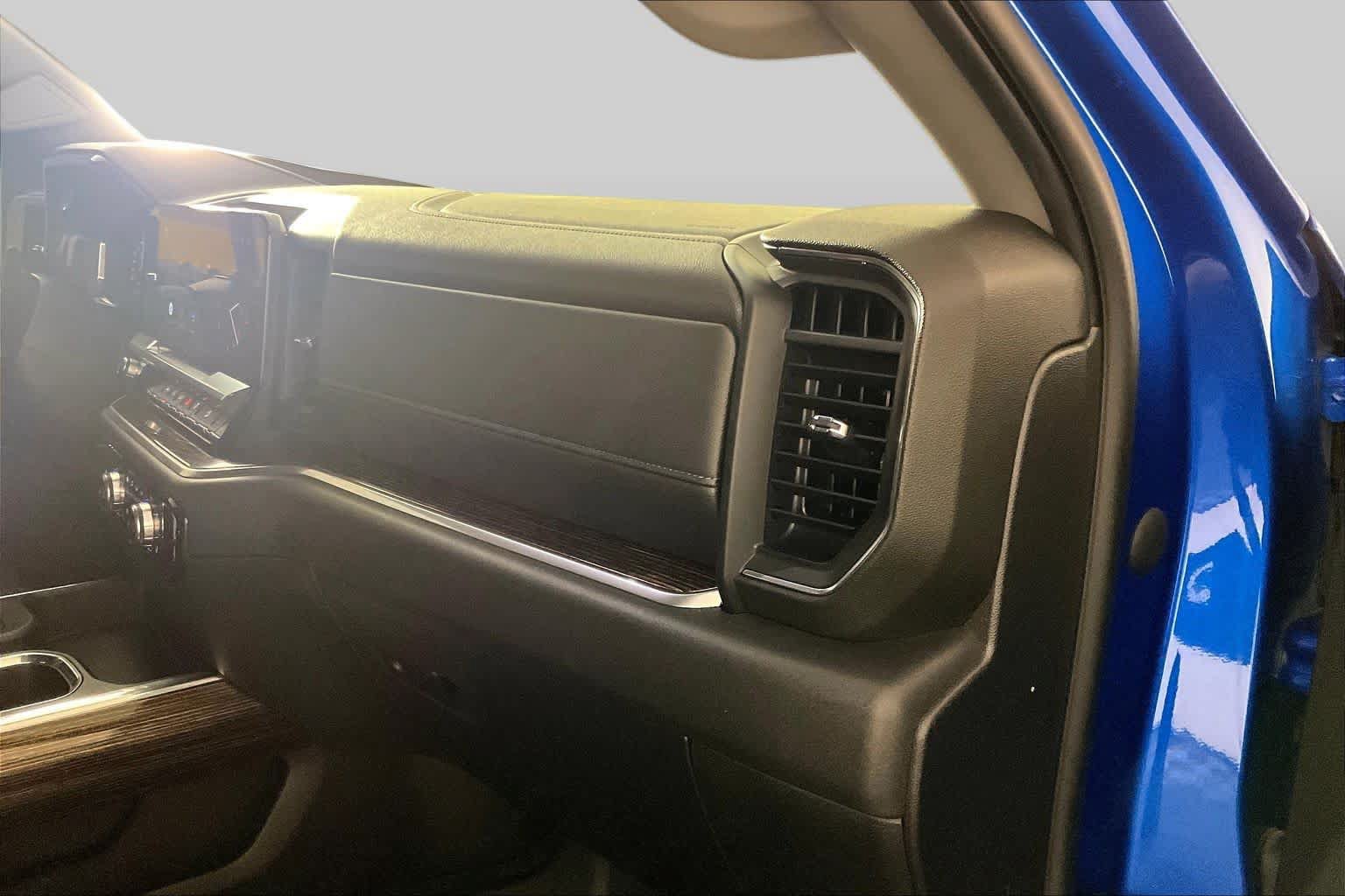 Used 2022 GMC Sierra 1500 Elevation AWD/4WD image 18