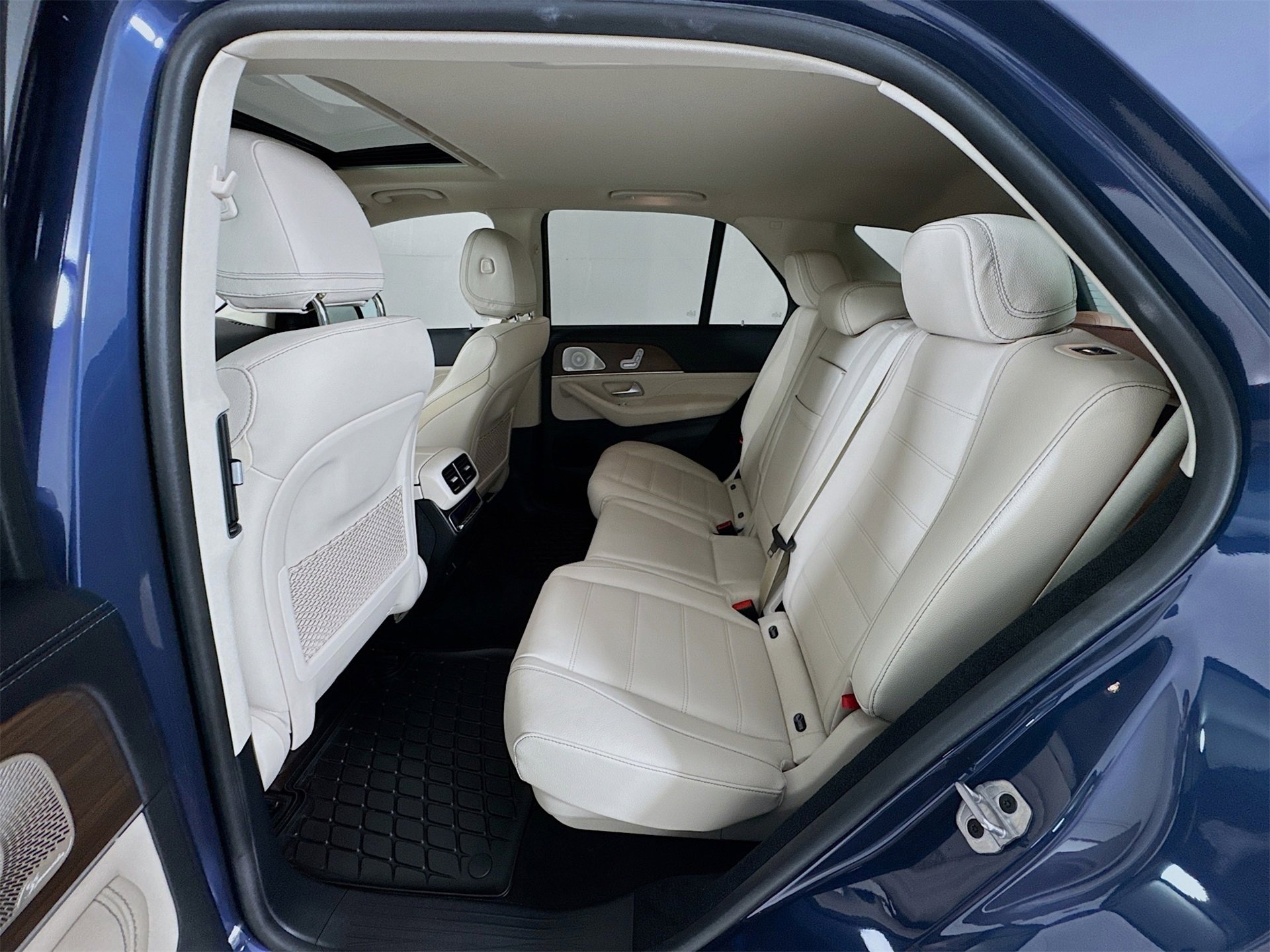 Used 2024 Mercedes-Benz GLE 450 4MATIC image 27