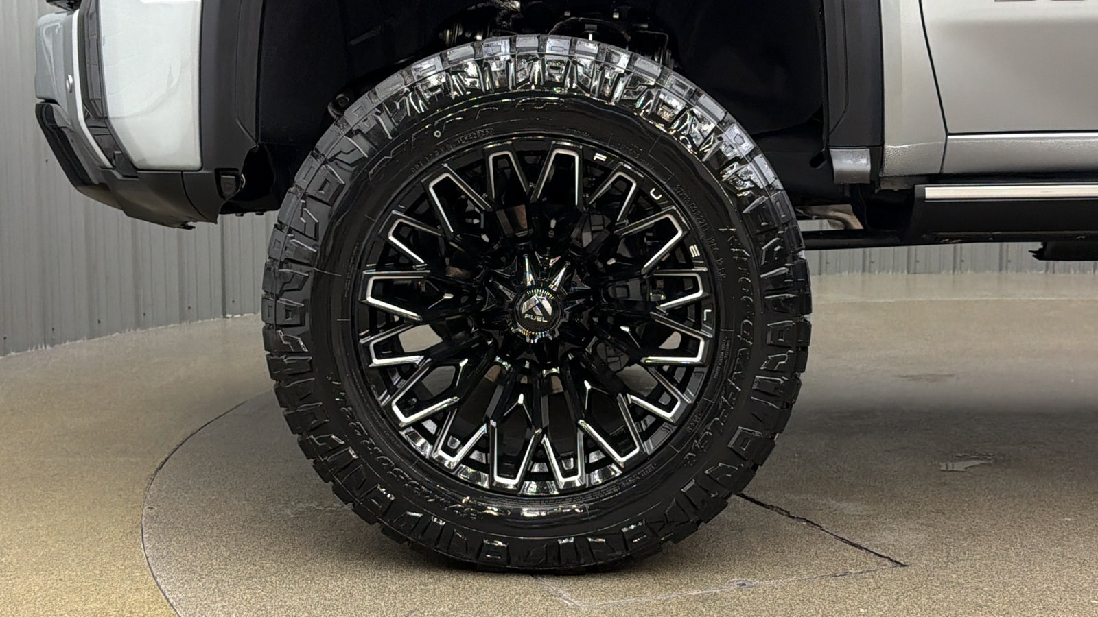 Used 2026 GMC Sierra 2500 Denali Ultimate w/ LPO, GMC Protection Package AWD/4WD image 10