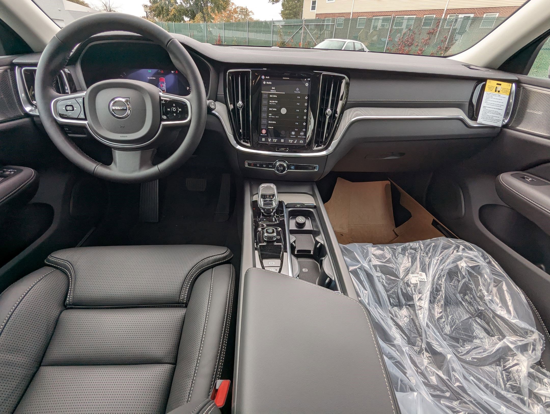 New 2026 Volvo V60 B5 Cross Country Ultra w/ Protection Package Premier image 18