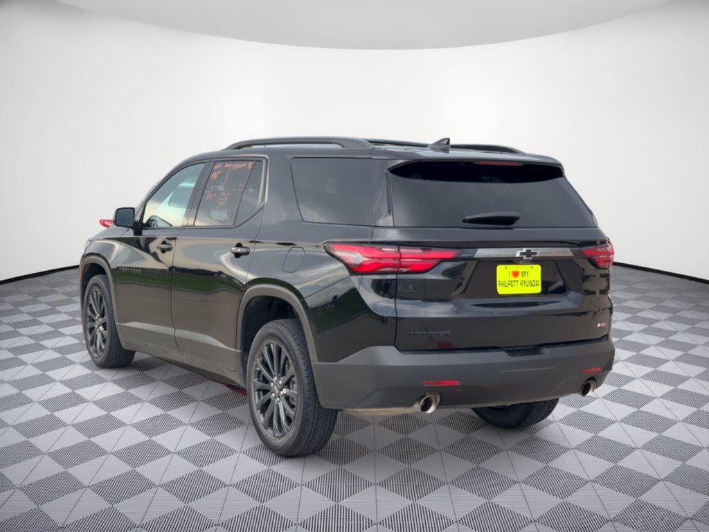 Used 2023 Chevrolet Traverse RS FWD image 3