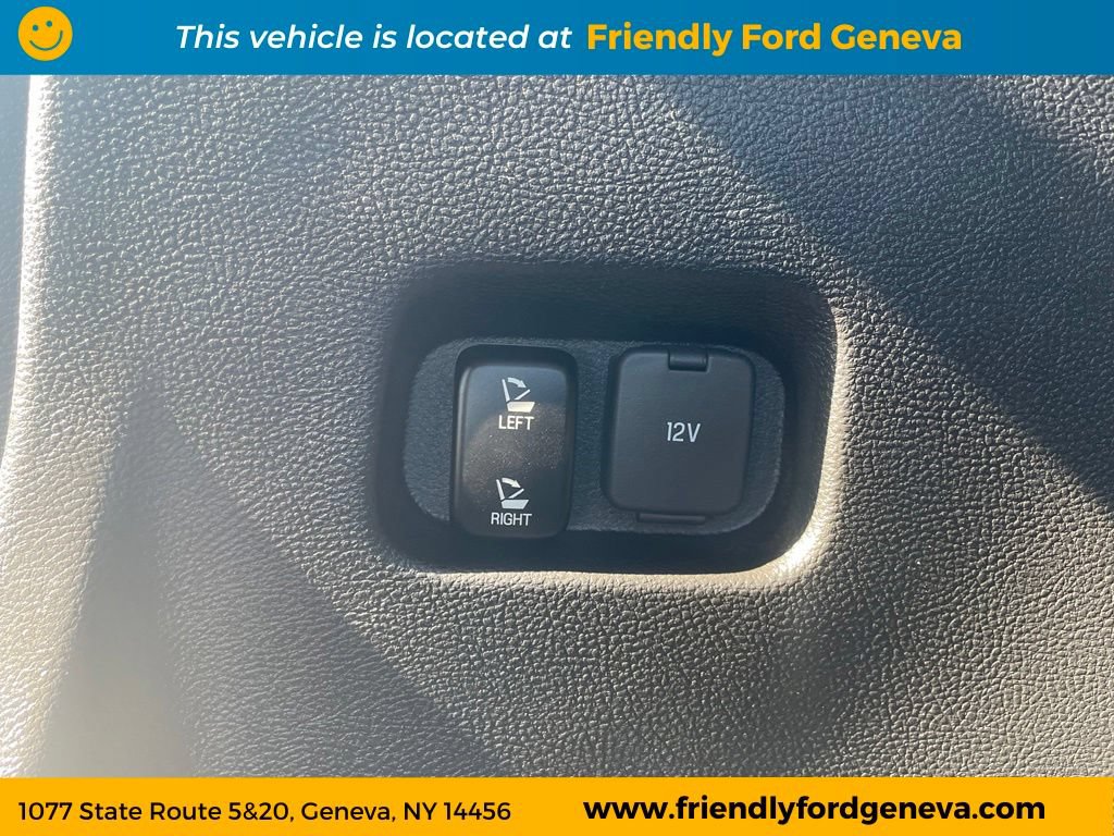 Used 2023 Ford Edge Titanium AWD/4WD image 12