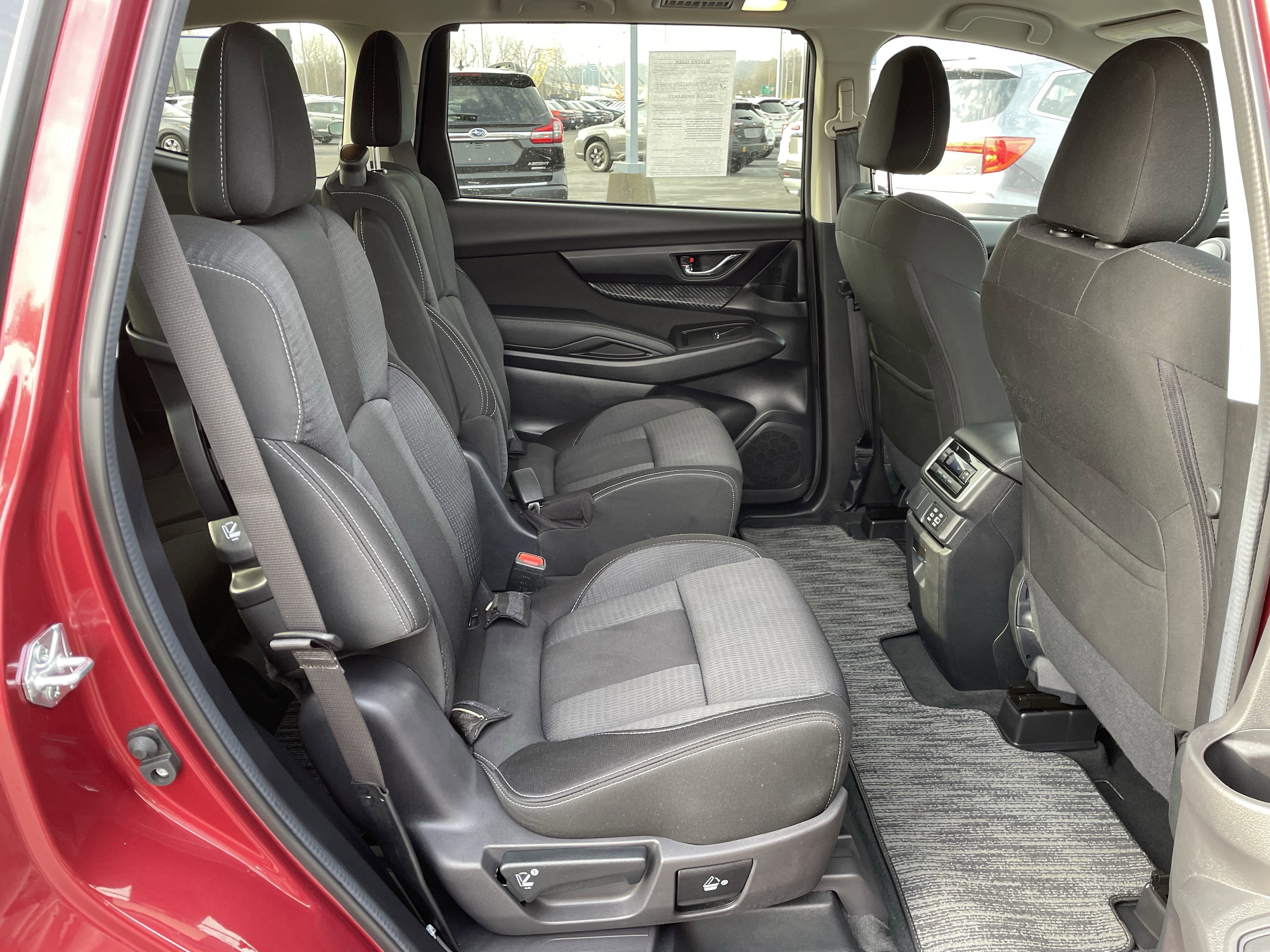 Used 2024 Subaru Ascent Premium w/ Convenience Package image 37