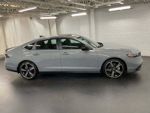 Certified 2025 Honda Accord Sport image 6