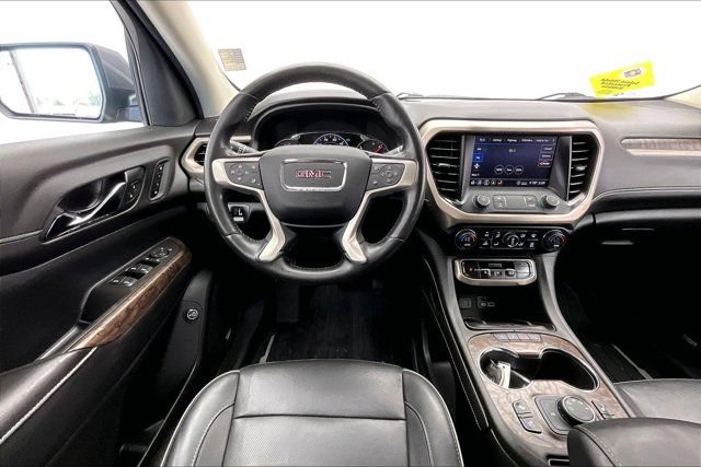 Used 2020 GMC Acadia Denali w/ Trailering Package AWD/4WD image 4