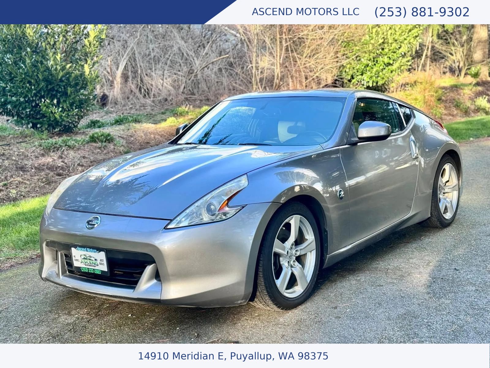 Used 2010 Nissan 370Z Touring image 1