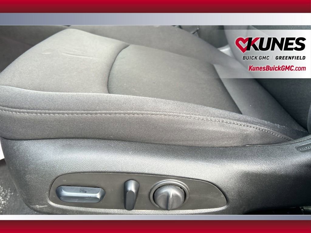Used 2023 Chevrolet Malibu LT image 26