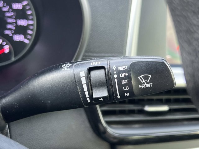 Used 2020 Kia Optima LX FWD image 29
