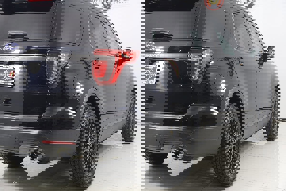 Used 2018 Ford Explorer XLT w/ Equipment Group 202A image 43