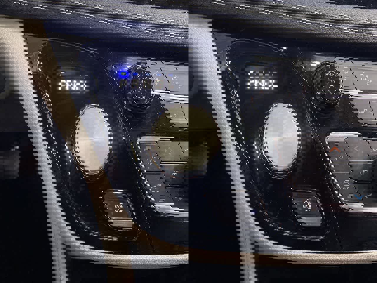 Used 2023 Chrysler Pacifica Limited image 27