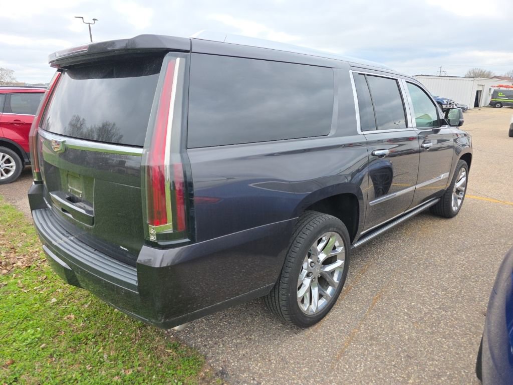 Used 2016 Cadillac Escalade ESV Platinum image 3