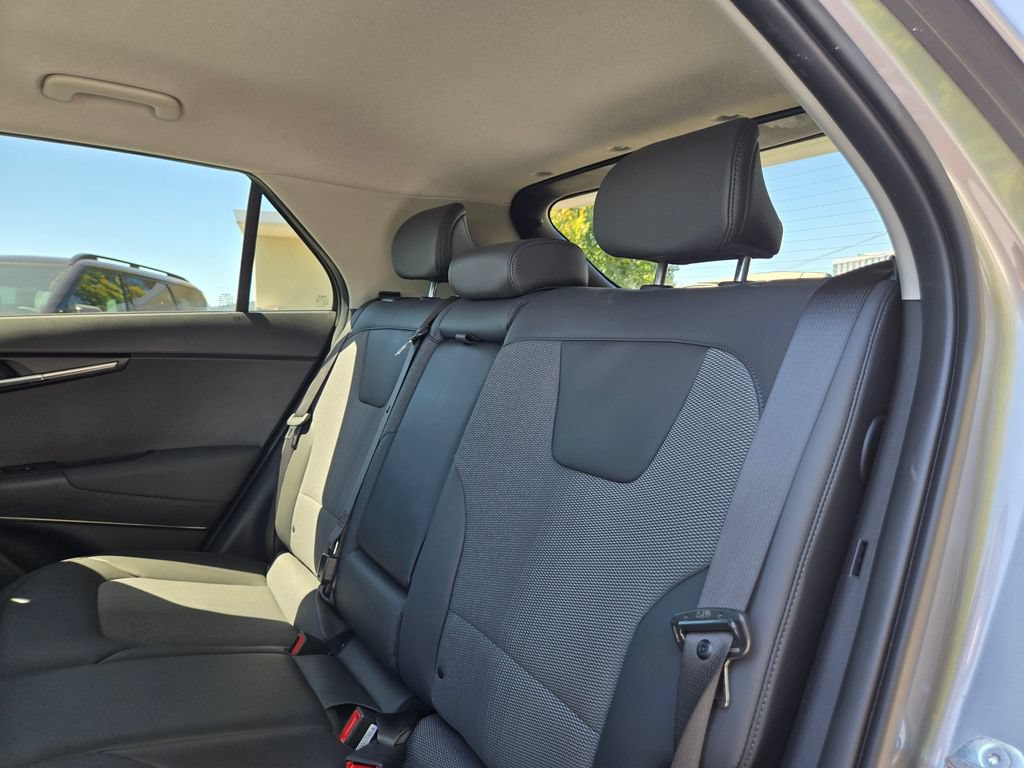 Used 2024 Kia Niro Wind w/ Wind Preserve Package FWD image 18