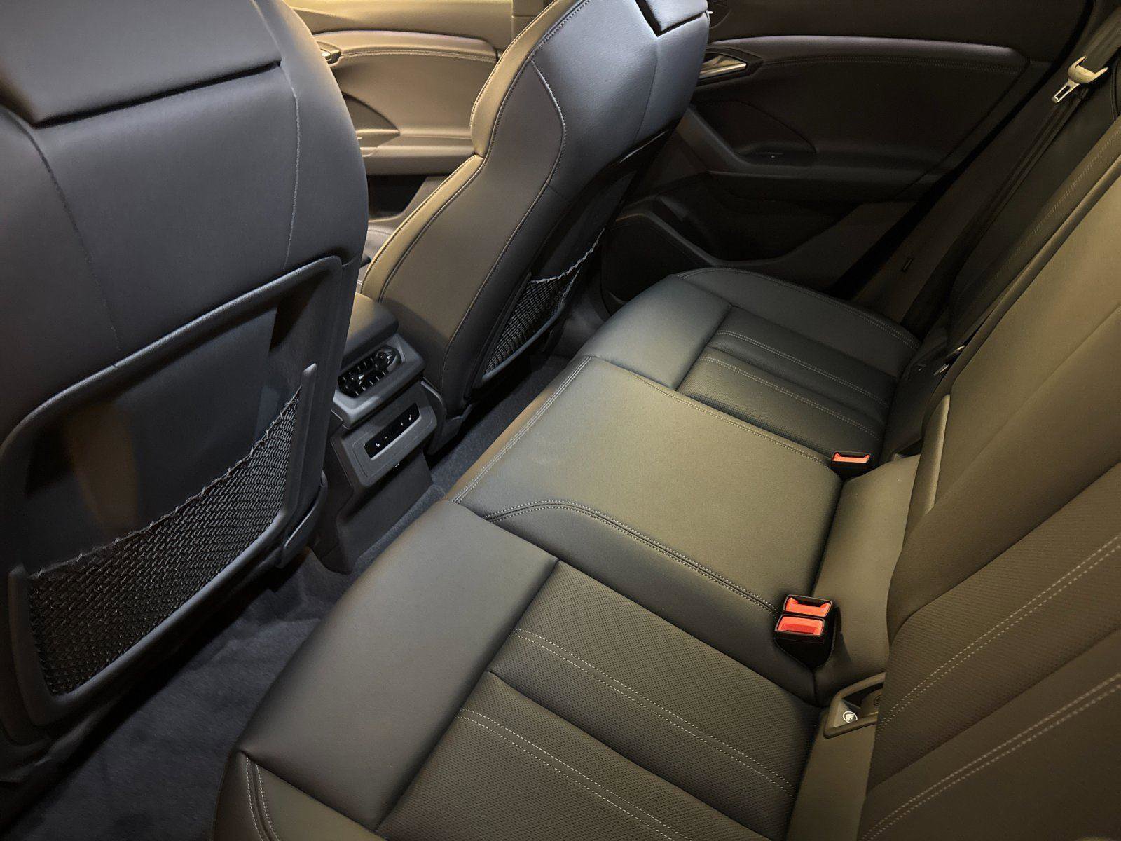 New 2027 Audi SQ6 e-tron Premium Plus AWD/4WD image 11