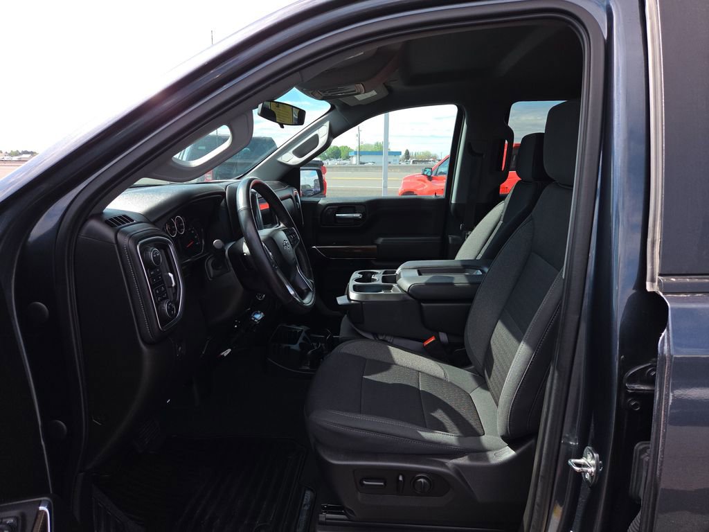 Used 2021 Chevrolet Silverado 1500 RST w/ Z71 Off-Road Package AWD/4WD image 10