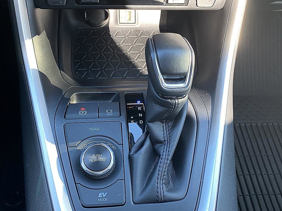 Certified 2023 Toyota RAV4 XLE Premium image 13