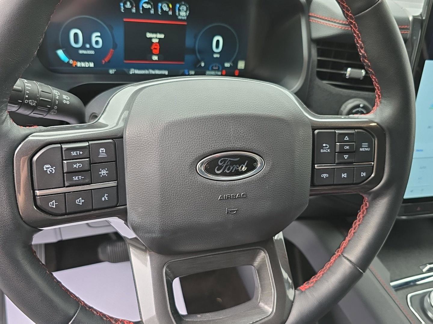 Used 2023 Ford Expedition Limited image 15