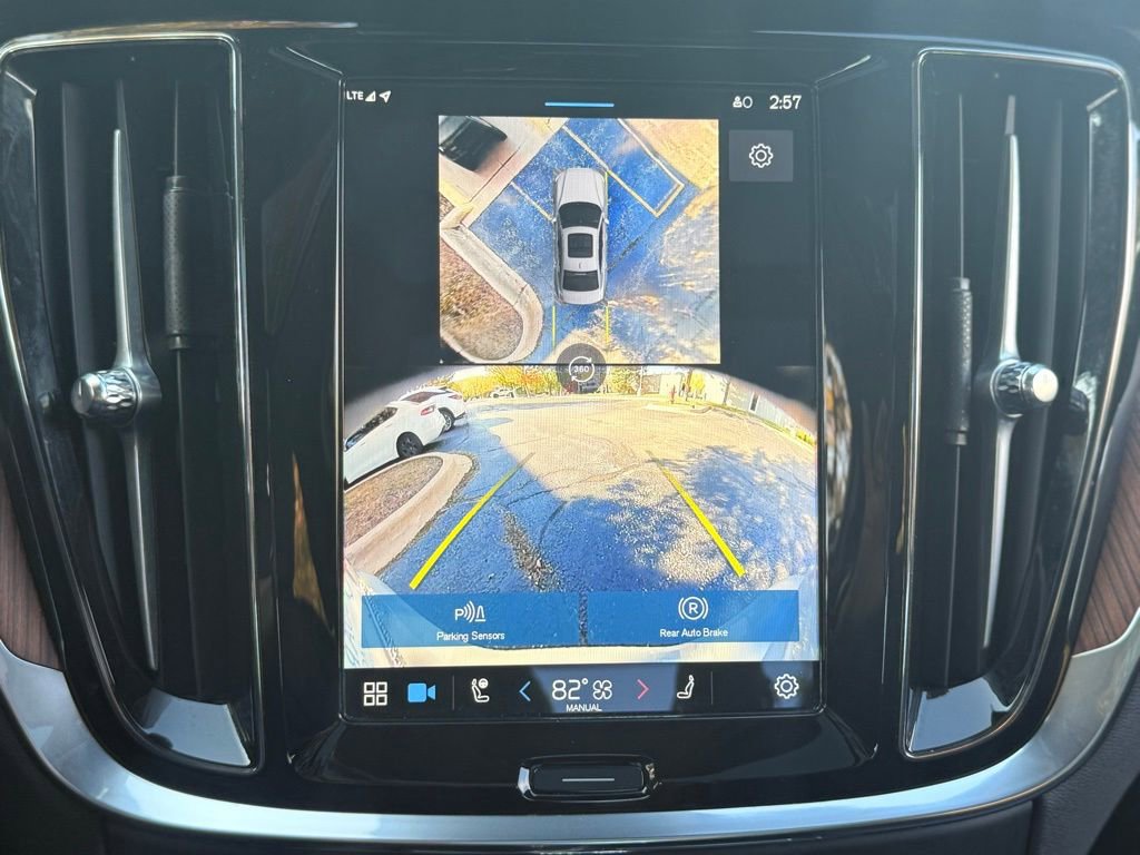 Used 2025 Volvo S60 T8 Plus w/ Climate Package image 31