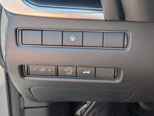 Used 2023 Nissan Rogue SV w/ SV Premium B Package FWD image 23
