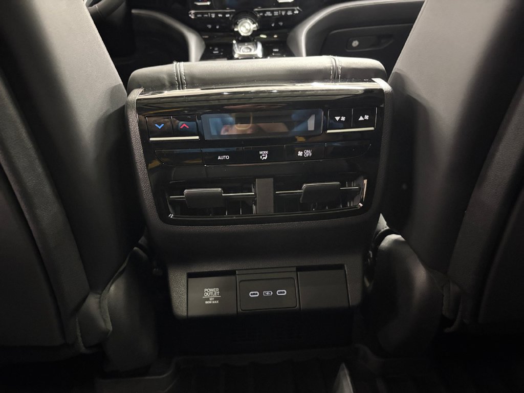 Certified 2026 Acura MDX w/ Technology Package AWD/4WD image 33