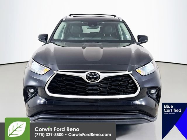 Used 2023 Toyota Highlander XLE image 2