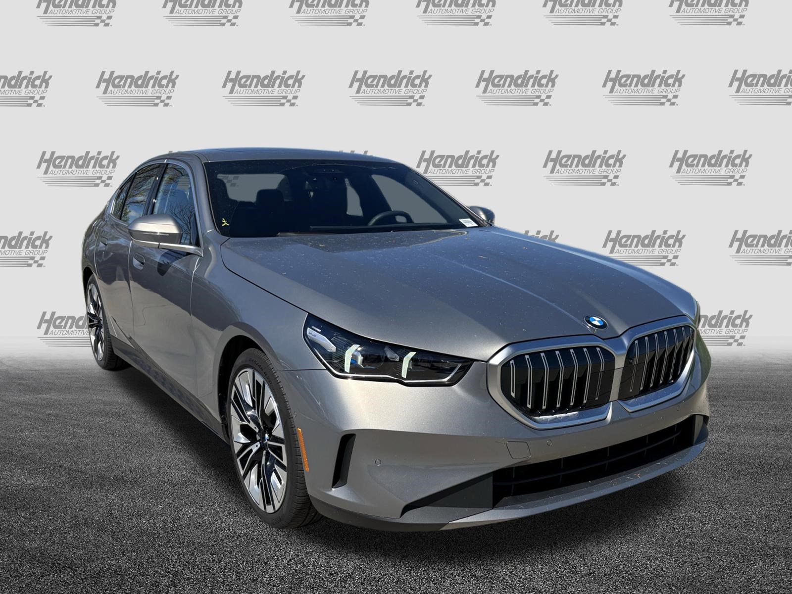 Certified 2024 BMW 530i 530i image 2