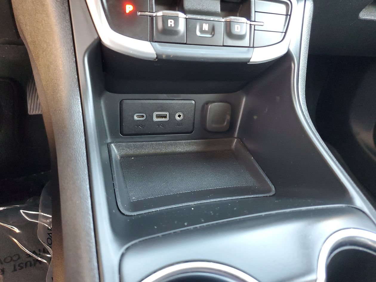Used 2024 GMC Terrain SLE FWD image 23