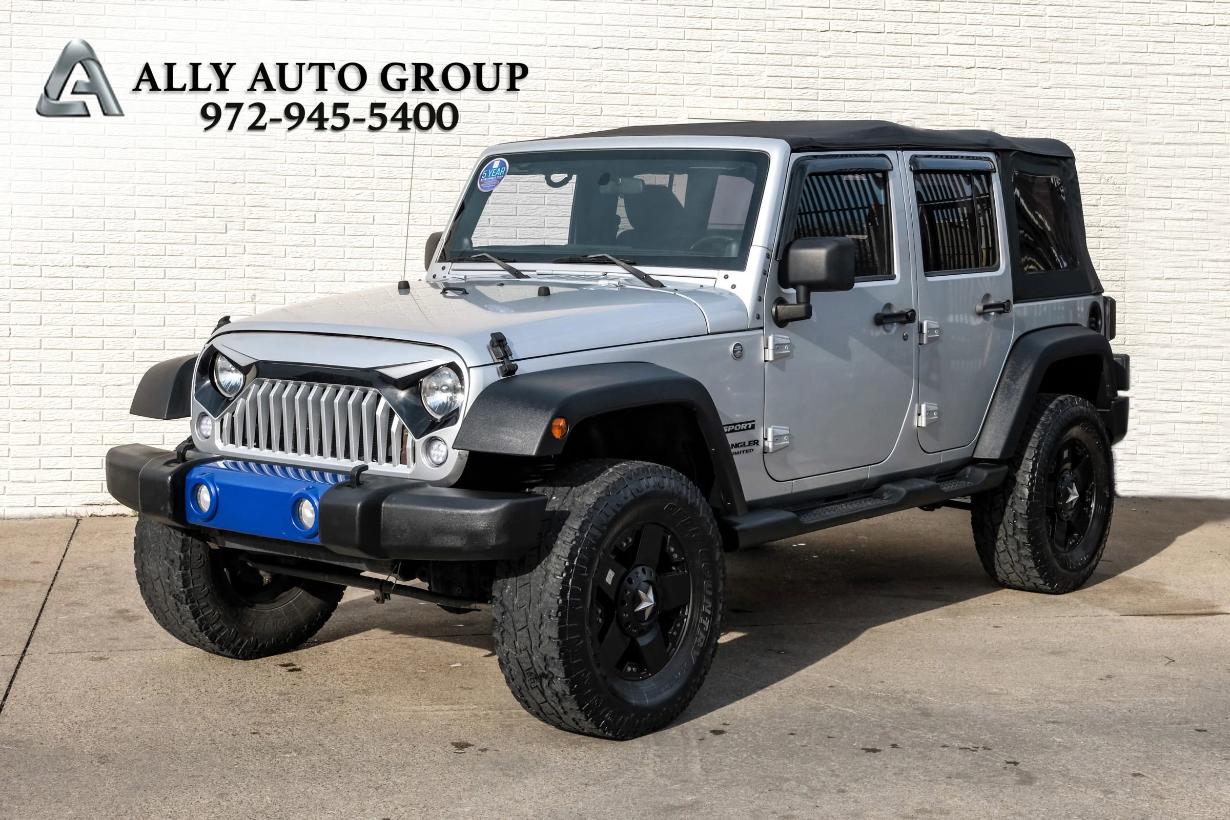 Used 2011 Jeep Wrangler Unlimited Sport image 1