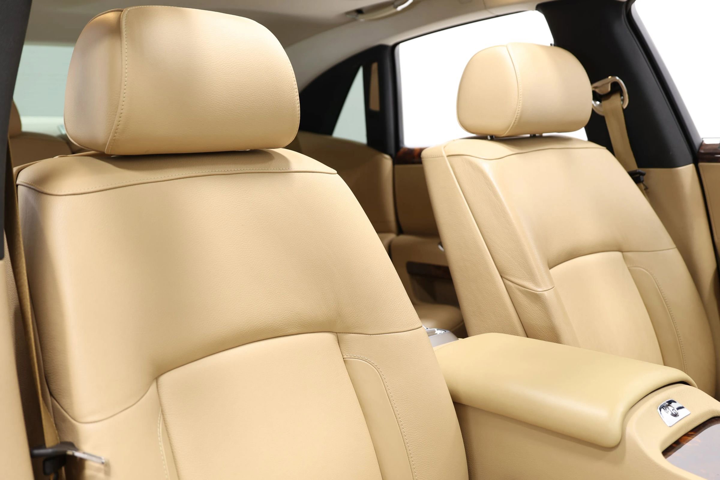 Used 2010 Rolls-Royce Ghost RWD image 92