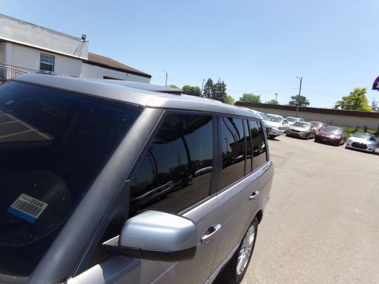 Used 2012 Land Rover Range Rover HSE image 32