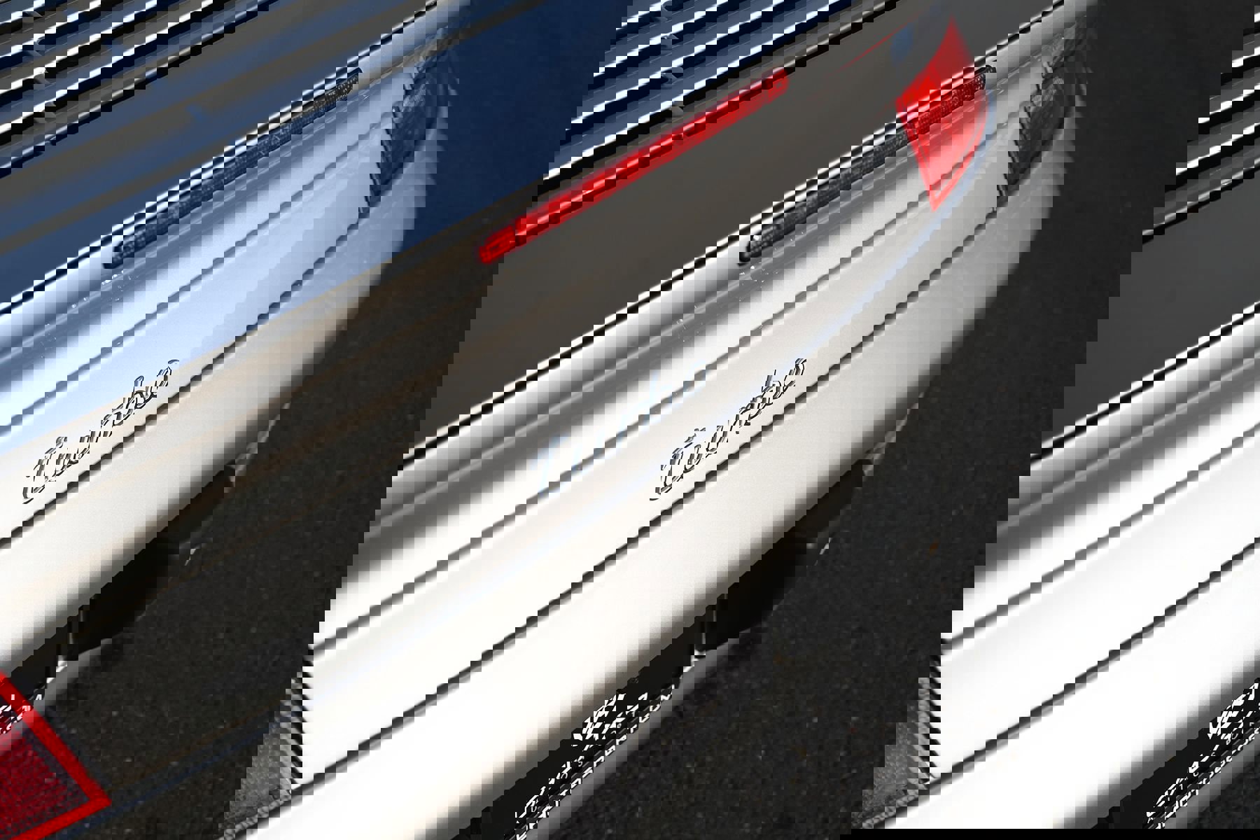 Used 2001 Porsche 911 Turbo image 11