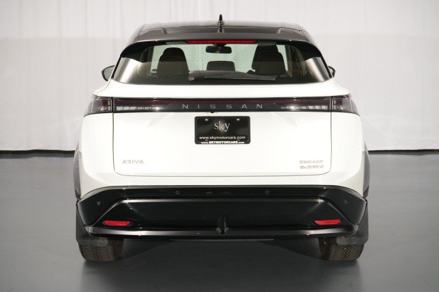 Used 2023 Nissan Ariya AWD image 14