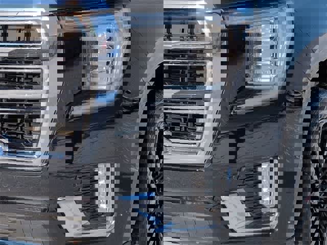 Used 2021 GMC Yukon SLT w/ SLT Luxury Package image 11