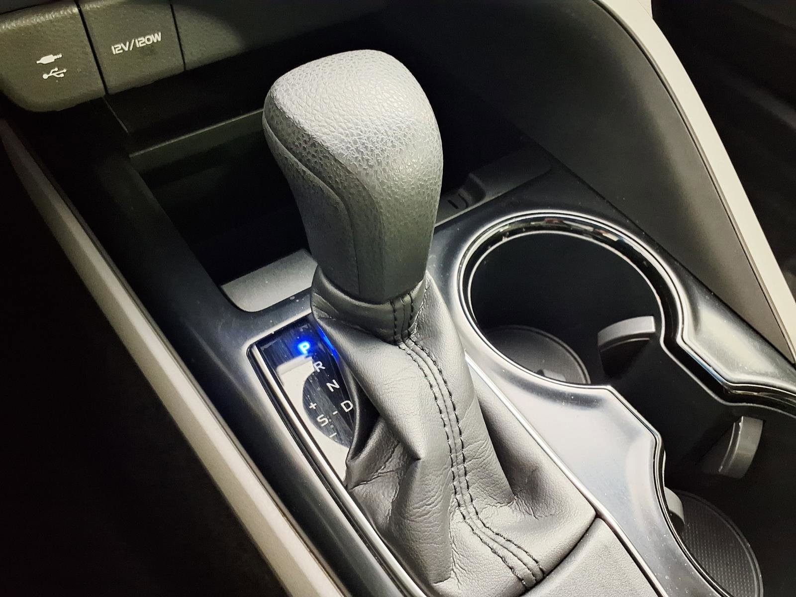 Used 2018 Toyota Camry LE FWD image 21