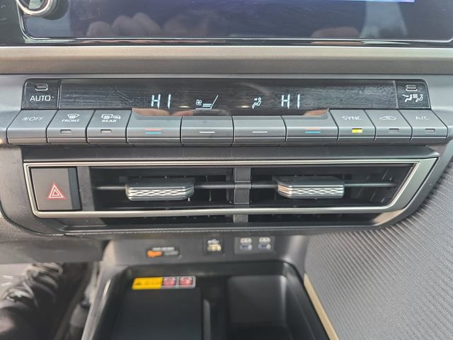 Certified 2025 Toyota Camry SE image 23