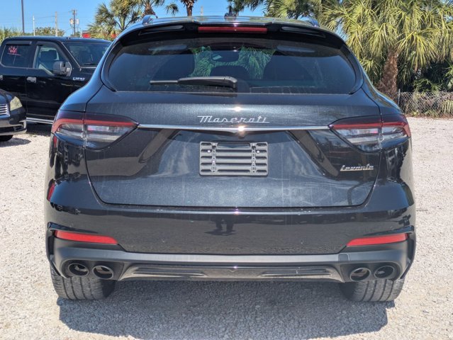 Used 2022 Maserati Levante Modena image 6