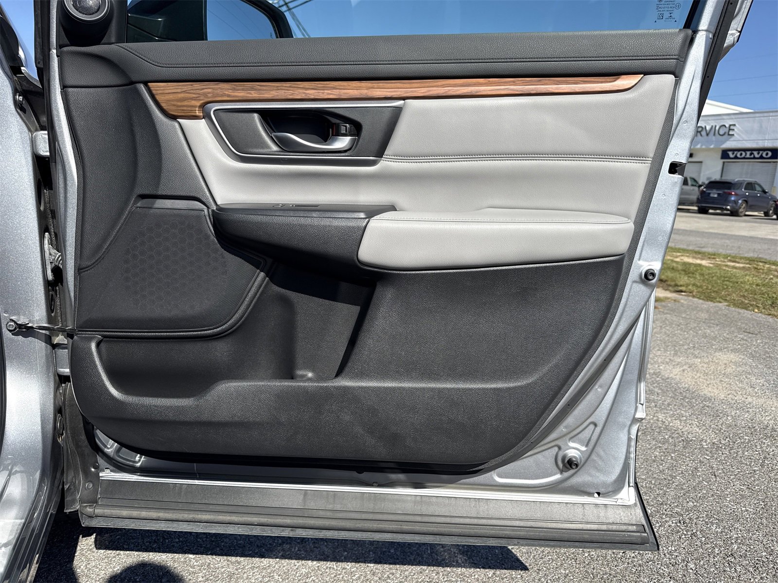 Used 2017 Honda CR-V EX-L image 27