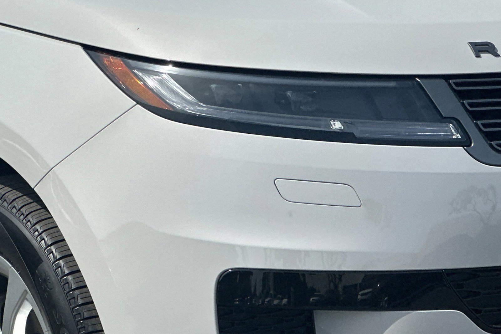 New 2026 Land Rover Range Rover Sport SE image 11