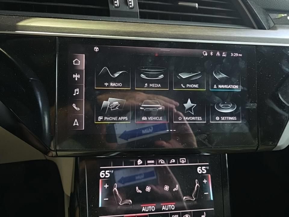 Used 2024 Audi Q8 e-tron Premium AWD/4WD image 4