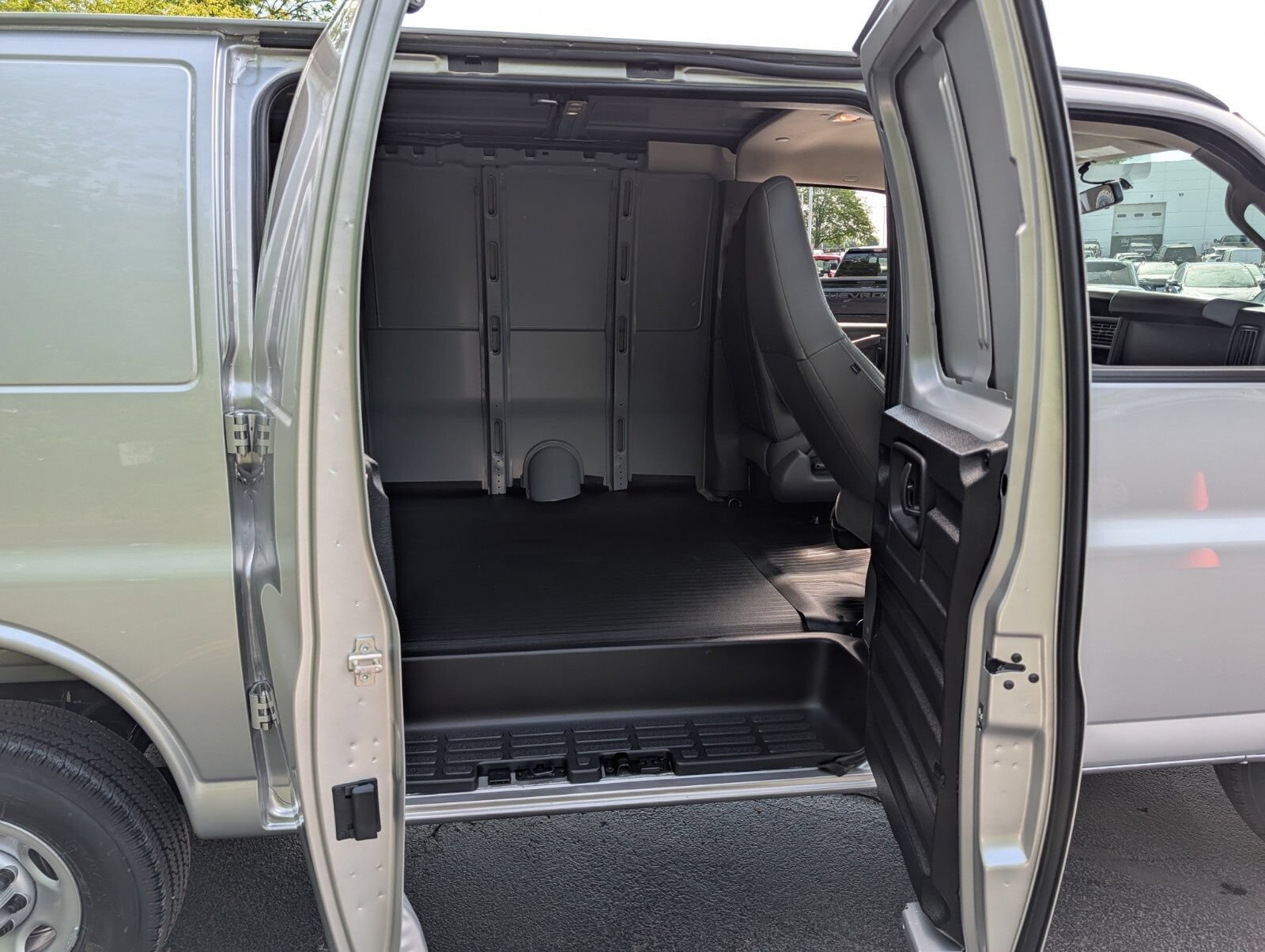 New 2026 Chevrolet Express 2500 w/ Driver Convenience Package RWD image 8