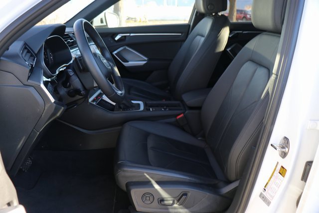 Used 2025 Audi Q3 2.0T Premium image 15