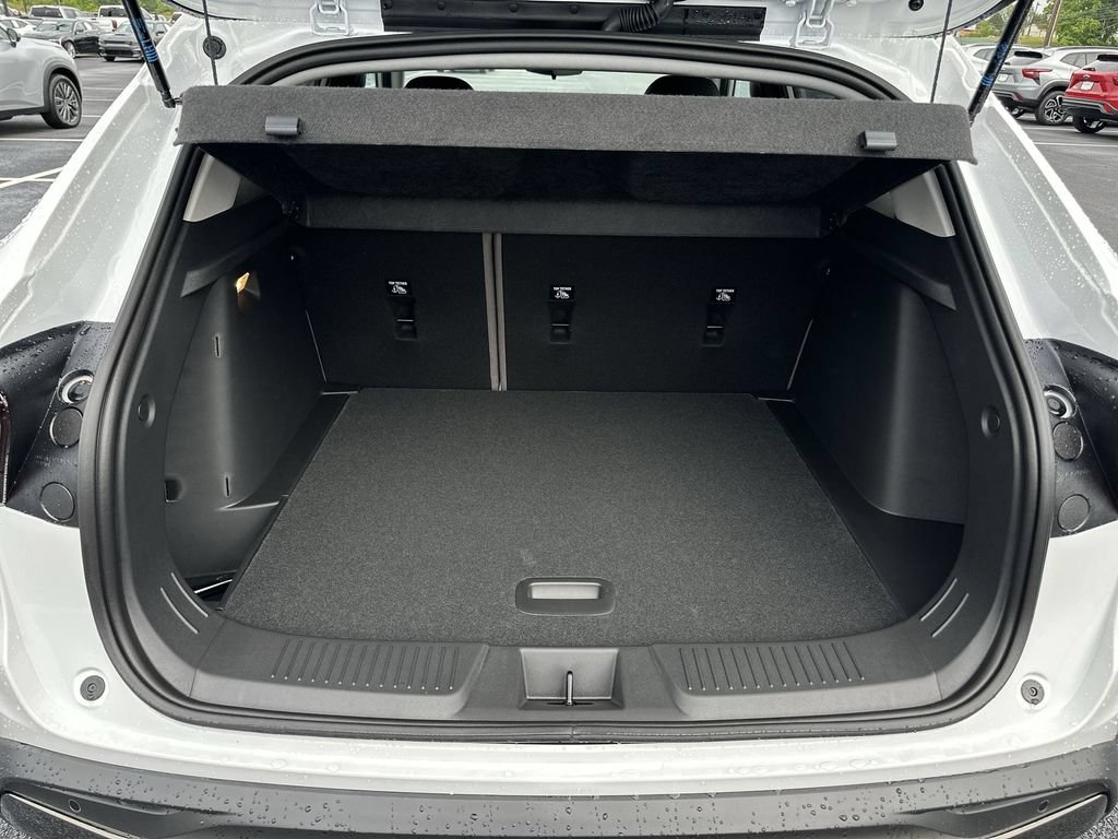 New 2026 Chevrolet Trax ACTIV w/ Driver Confidence Package FWD image 28