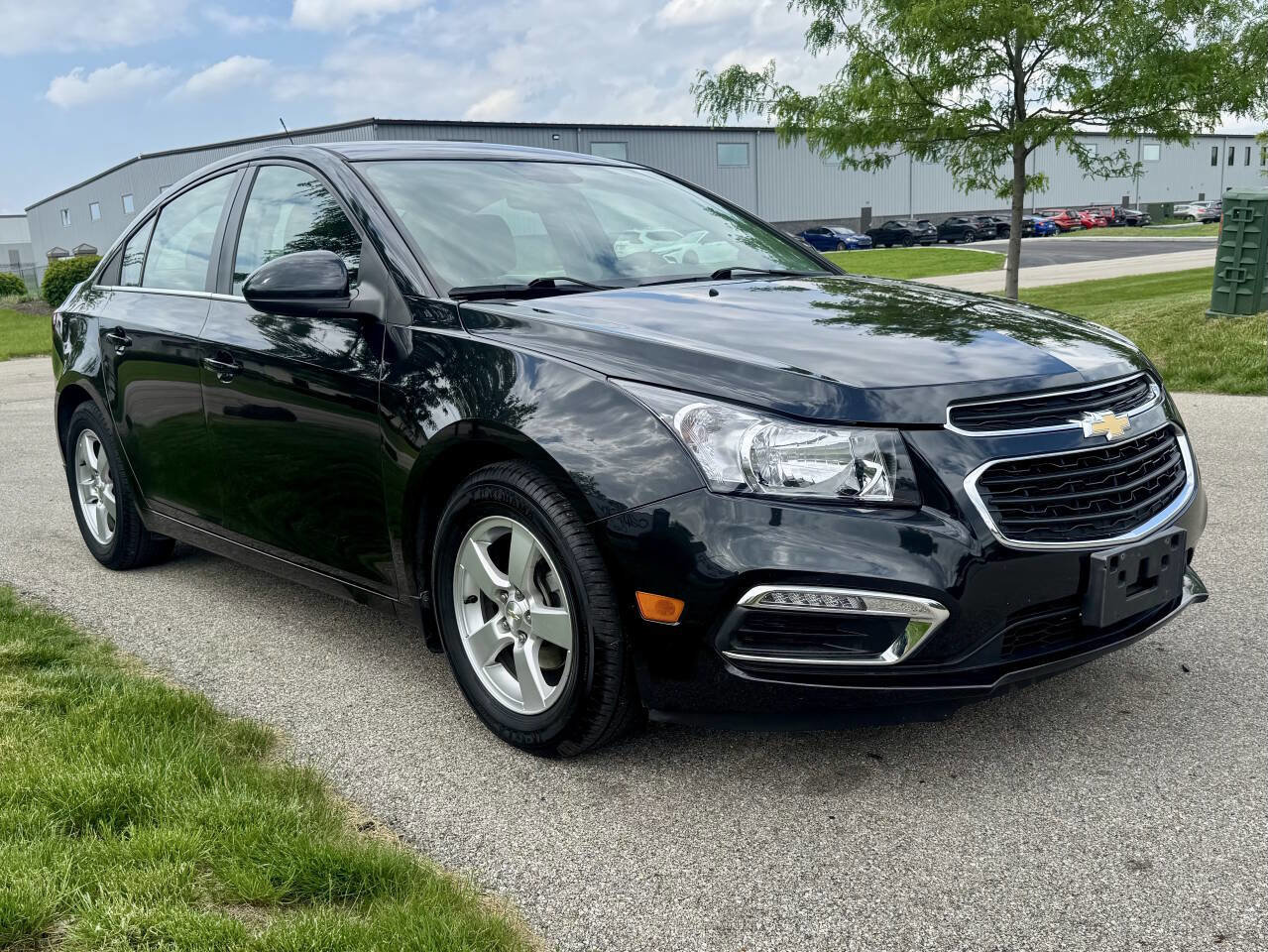 Used 2015 Chevrolet Cruze LT image 4