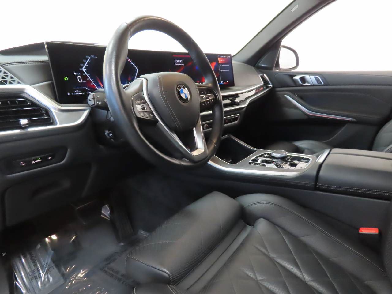Used 2025 BMW X5 sDrive40i w/ Climate Comfort Package RWD image 9
