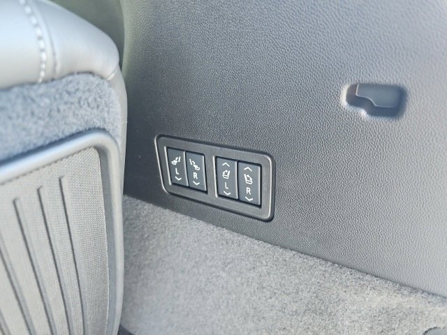 New 2025 Cadillac XT6 Sport w/ Technology Package image 15