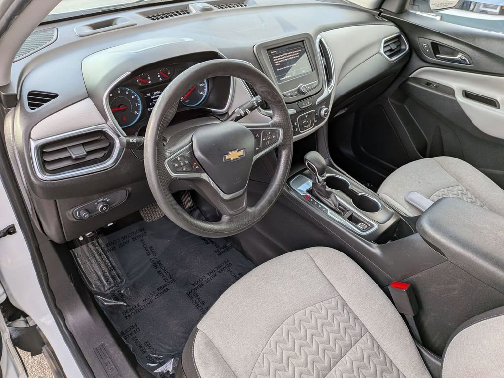 Used 2022 Chevrolet Equinox LS image 15